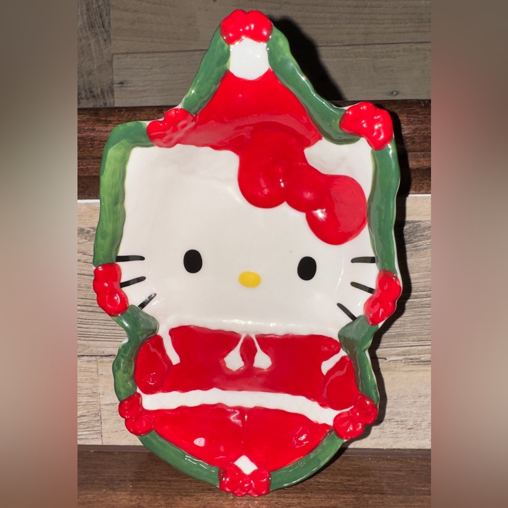 SUPER CUTE 🥰 HELLO KITTY IN SANTA DRESS FIGURAL CANDY BOWL BY BLUE SKY - NEW